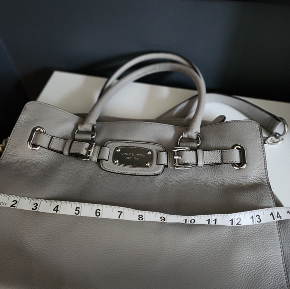 Micheal Kors Bag - Picture 13 of 13